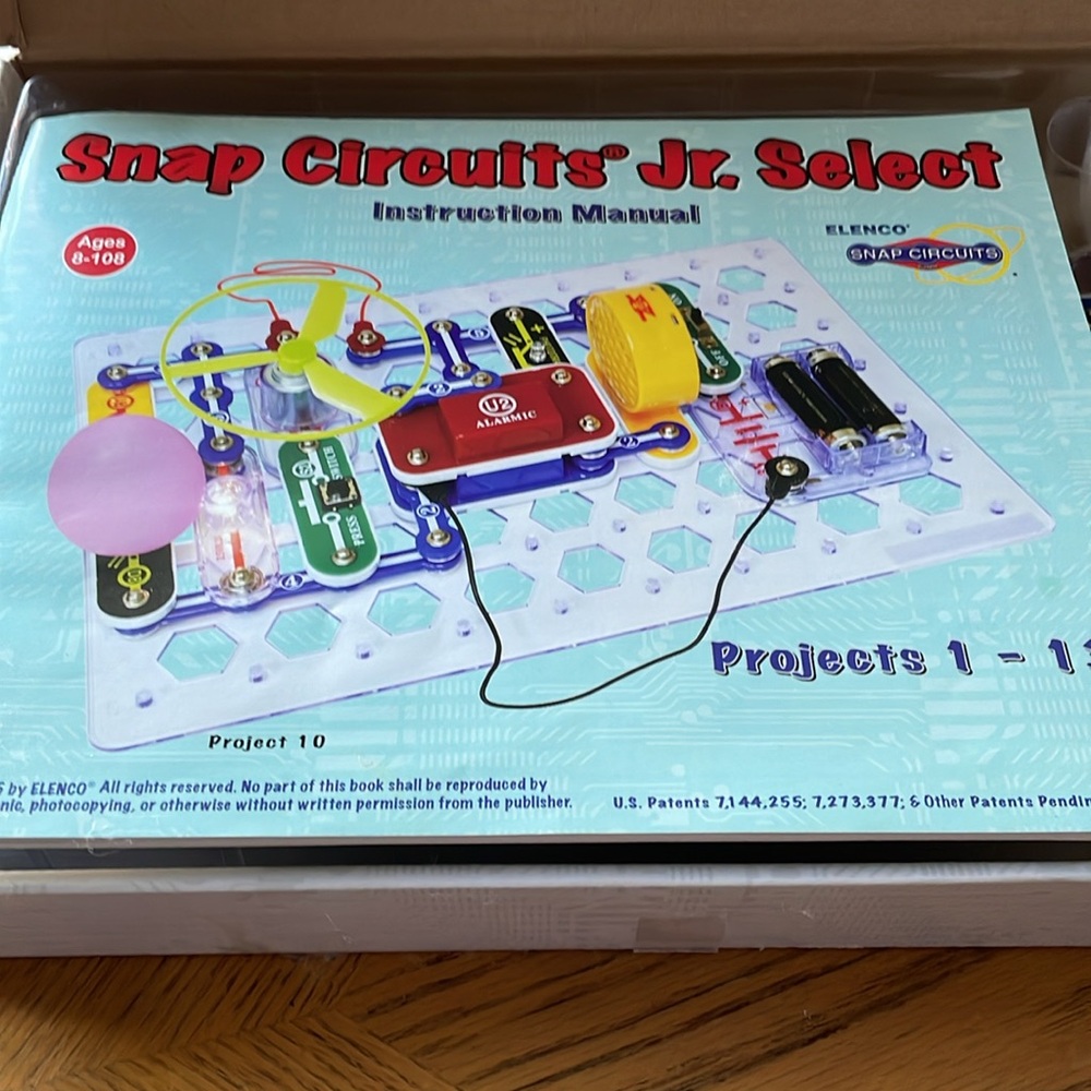 Snap Circuits Jr. Select - Electronic Project Set Build Over 130 Projects - Picture 6 of 10
